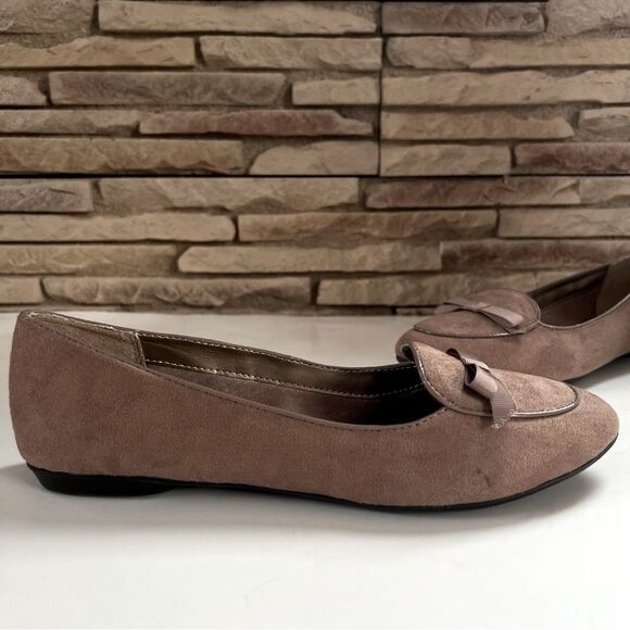 LifeStride Renada Preppy Suede Vegan Bow Mocha Mousse Flat Loafer Small Spot -8M - Picture 7 of 15